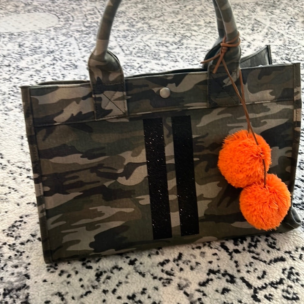 Quilted Koala Midi East West Tote - Double Glitter Stripe